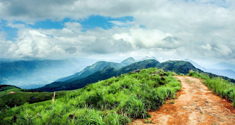 Ilaveezhapoonchira