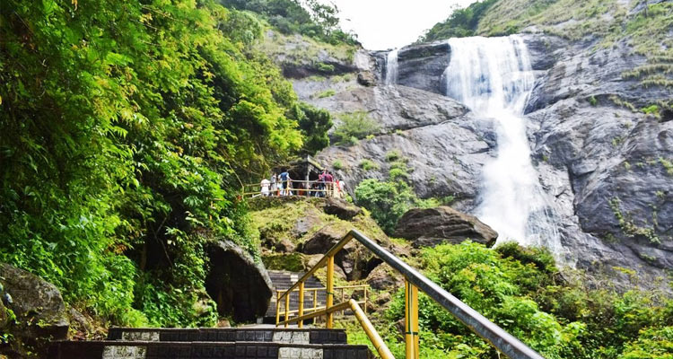 Palaruvi Waterfalls