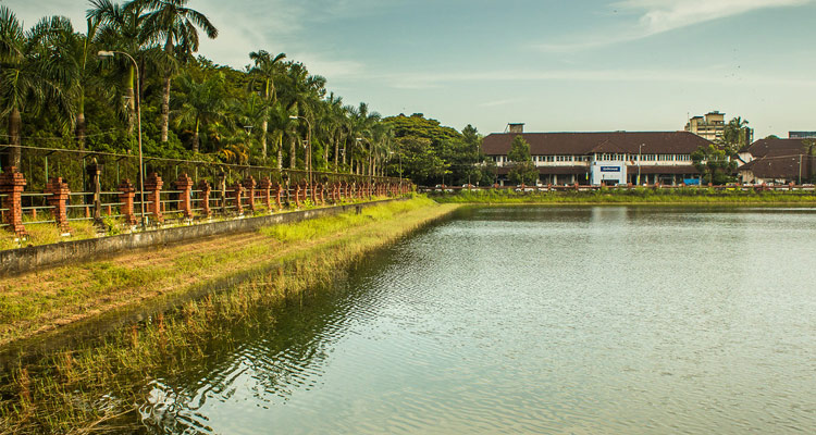 Mananchira Square, Kozhikode