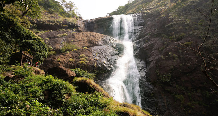 tourist places near thenmala